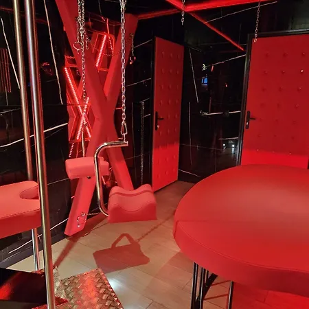 호텔 Loveroom La Garconn'hyeres 히에레