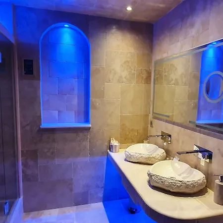 Loveroom La Garconn'hyeres 호텔