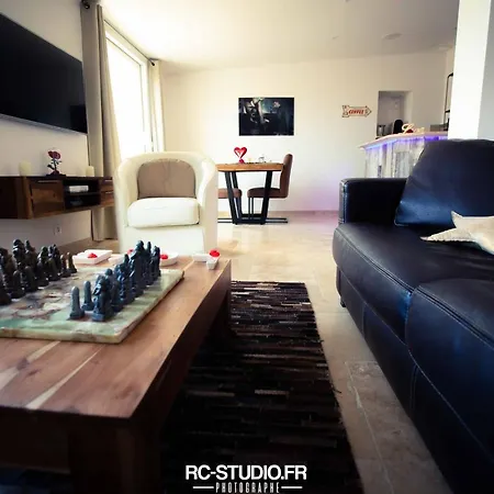 Appartamento Loveroom La Garçonn'hyères Hyères