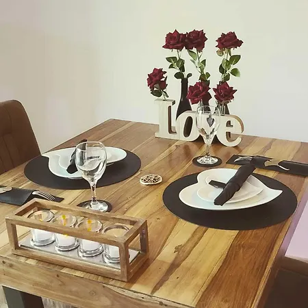 Loveroom La Garconn'hyeres Szálloda