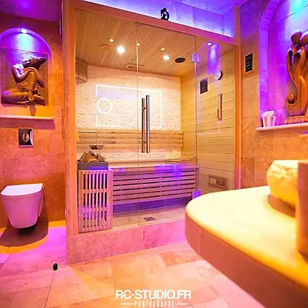 Loveroom La Garçonn'hyères * Hyères