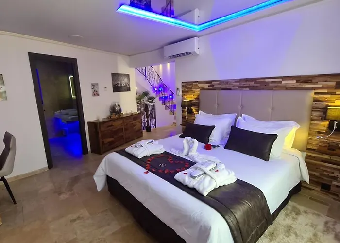 Loveroom La Garconn'hyeres Hyères