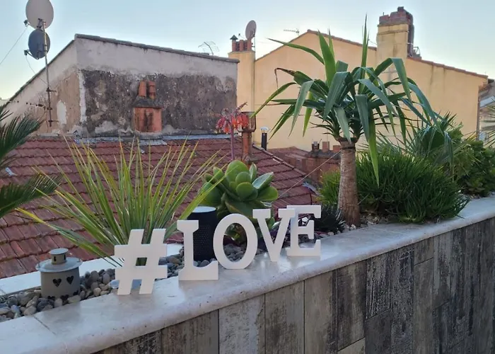 Loveroom La Garconn'hyeres Hyères