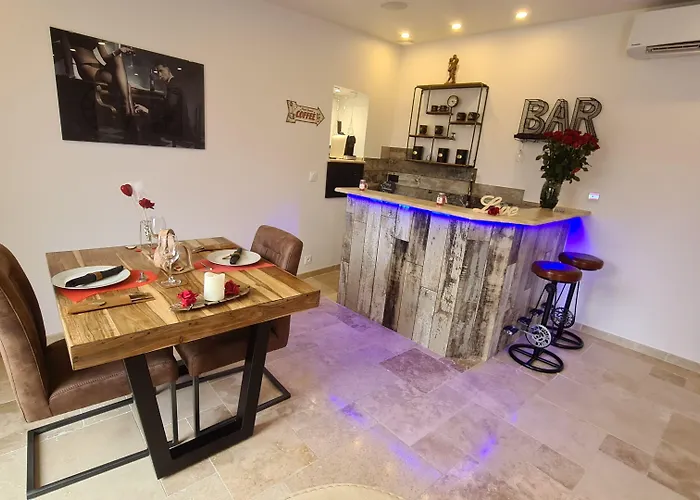 Loveroom La Garconn'hyeres *