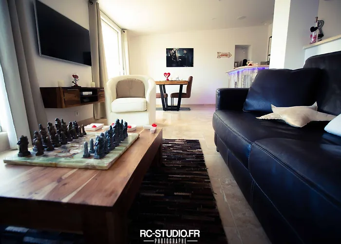 Hotell Loveroom La Garconn'hyeres Hyères