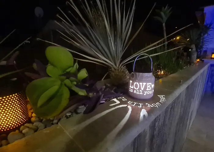 Loveroom La Garconn'hyeres Hotel